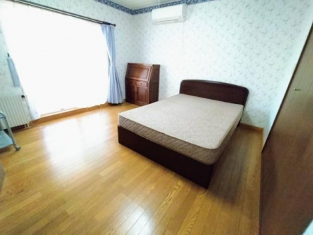�m���@2�K��8���m��